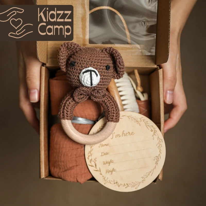 KidzzCamp Baby-Geschenkbox 6-teilig mit Musselin-Tuch 55 x 72 cm, individueller Grußkarte und schnellem Versand