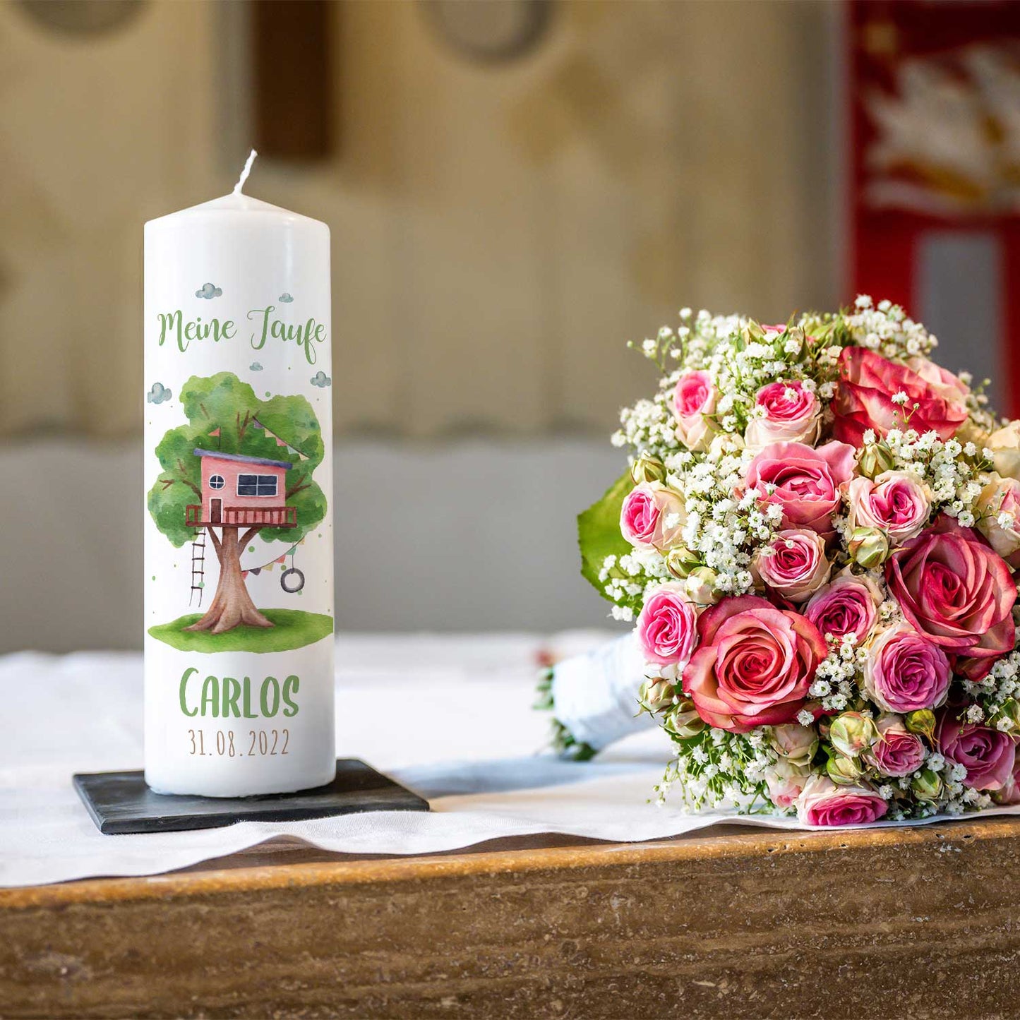 Große Kerze "Baumhaus" - Taufkerze mit Namen, Datum & Wunschtext