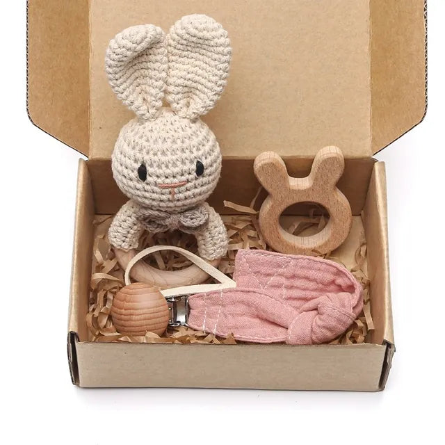 KidzzCamp Baby-Geschenkbox 3-teilig gehäkelte Rassel