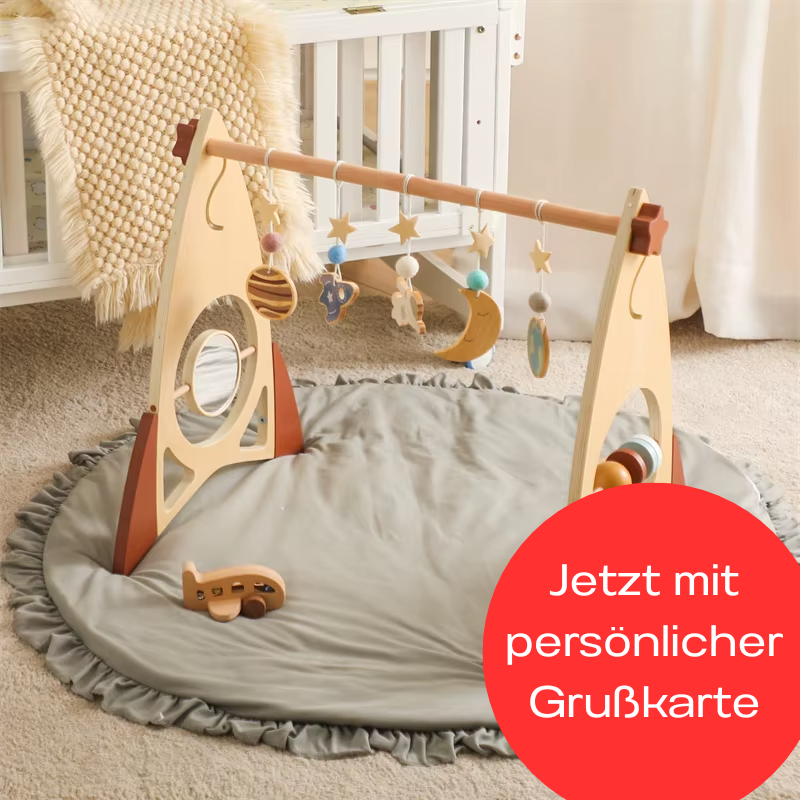 KidzzCamp Holz-Babyspielbogen mit individueller Grußkarte und schnellem Versand