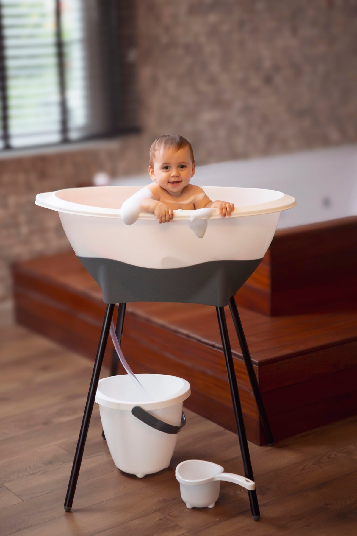 Babyjem Elegant Babybadewanne 38 L mit Ständer