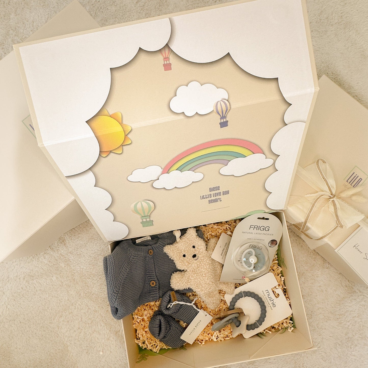 KidzzCamp – Premium Baby-Geschenkbox "Carrying Boy"