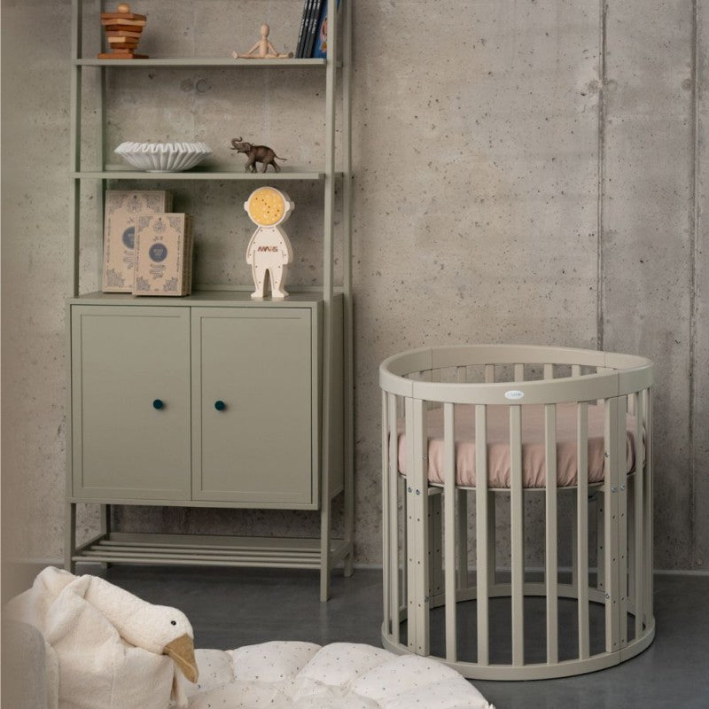 Babybett 7-in-1 – Ein Bett für viele Jahre - mitwachsend | Ovale Form
