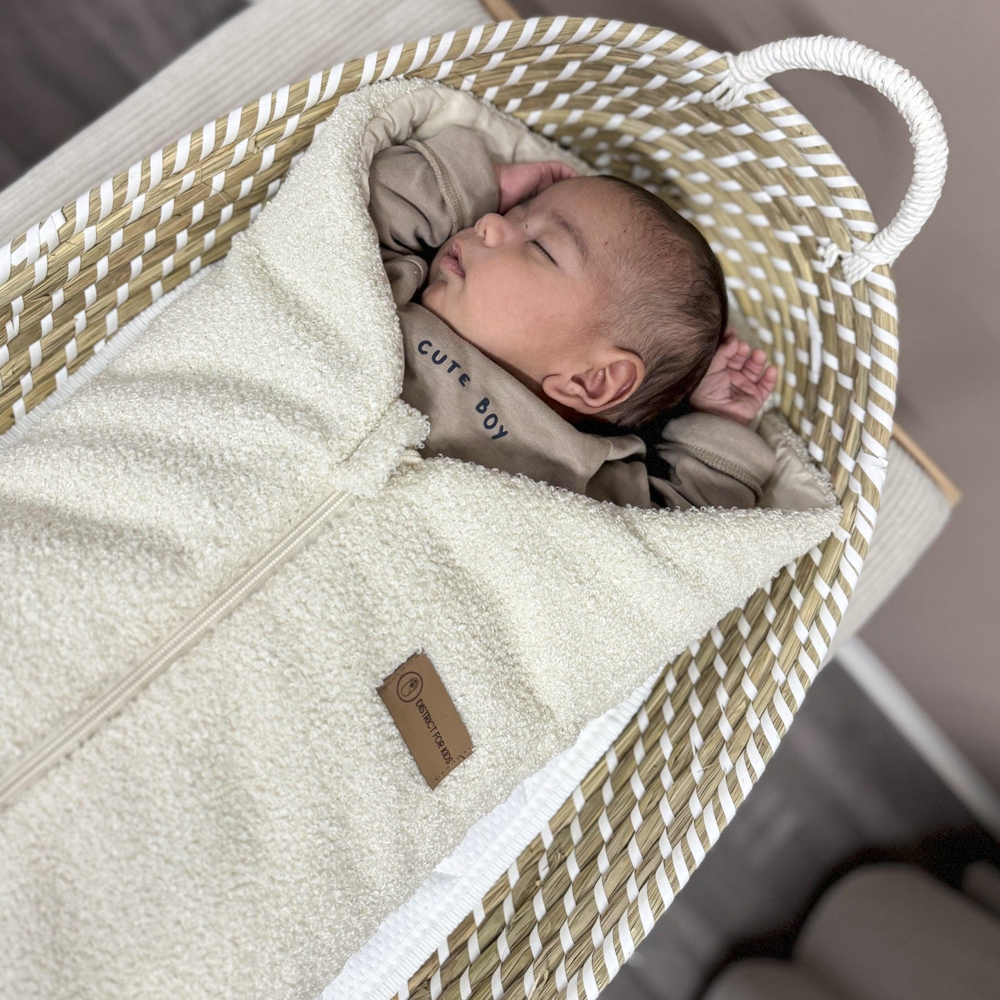 Pucksack Teddystoff Bouclé mitwachsend - Nachhaltiger Babyschlafsack