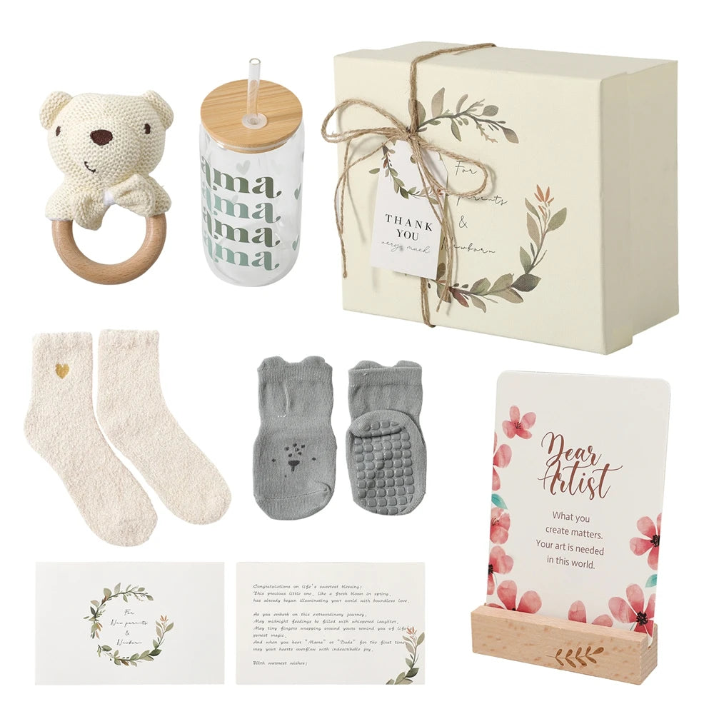 KidzzCamp Baby-Geschenkbox für Baby & Eltern 11-teilig