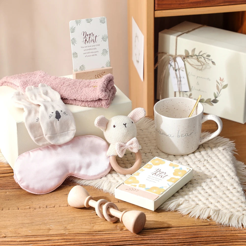 KidzzCamp Baby-Geschenkbox für Baby & Eltern 11-teilig