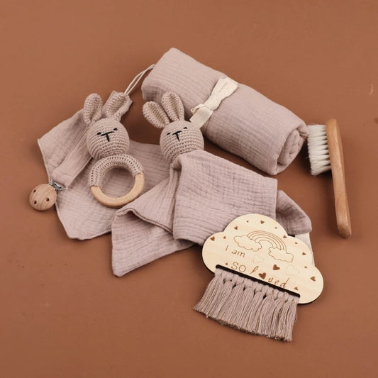 KidzzCamp Baby-Geschenkbox 7-teilig Musselin Hase