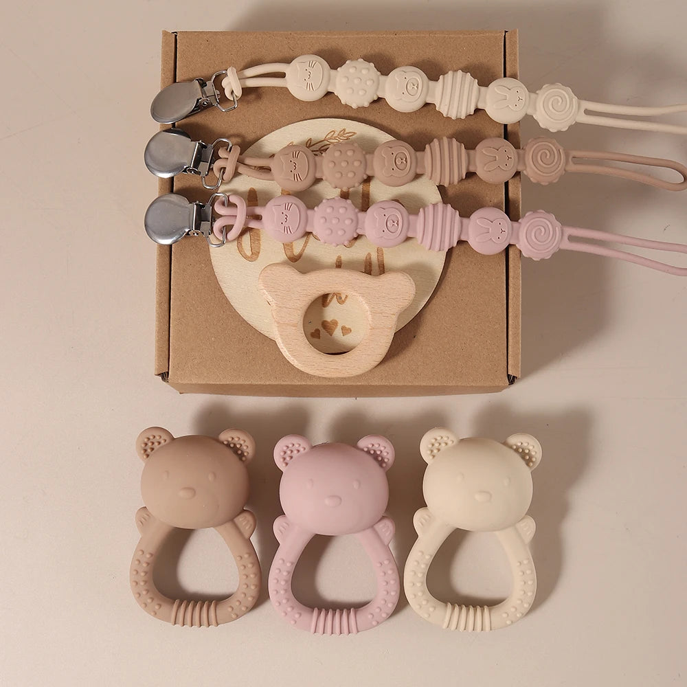 KidzzCamp Baby-Geschenkbox Katze 3-teilig mit Silikon Beißring & Schnullerkette