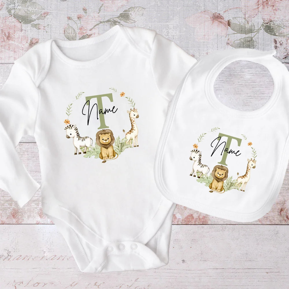 KidzzCamp personalisiertes 2-teiliges Set Baby-Lätzchen und Langarmbody 3-9 Monate