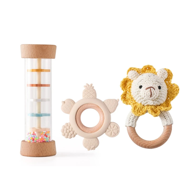 KidzzCamp Baby-Geschenkbox 3-teilig – umhäkelte Rassel, Sanduhr-Rassel & Beißring