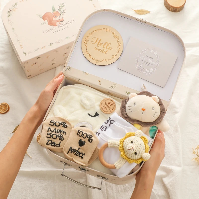 KidzzCamp Baby-Geschenkbox Premium 7-teilig im Koffer