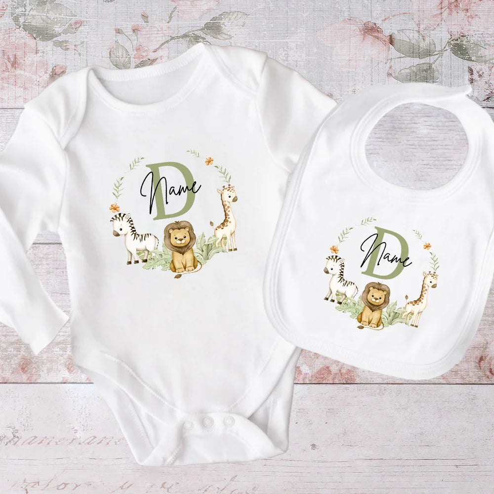 KidzzCamp personalisiertes 2-teiliges Set Baby-Lätzchen und Langarmbody 3-9 Monate