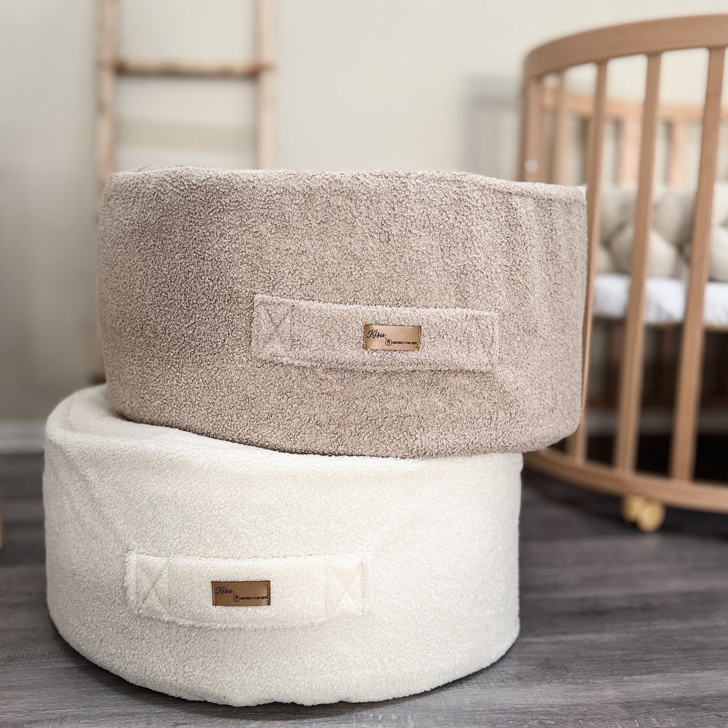 Sitzsack Bouclé Teddy mit Stauraum | Hide and Seat by Kisu