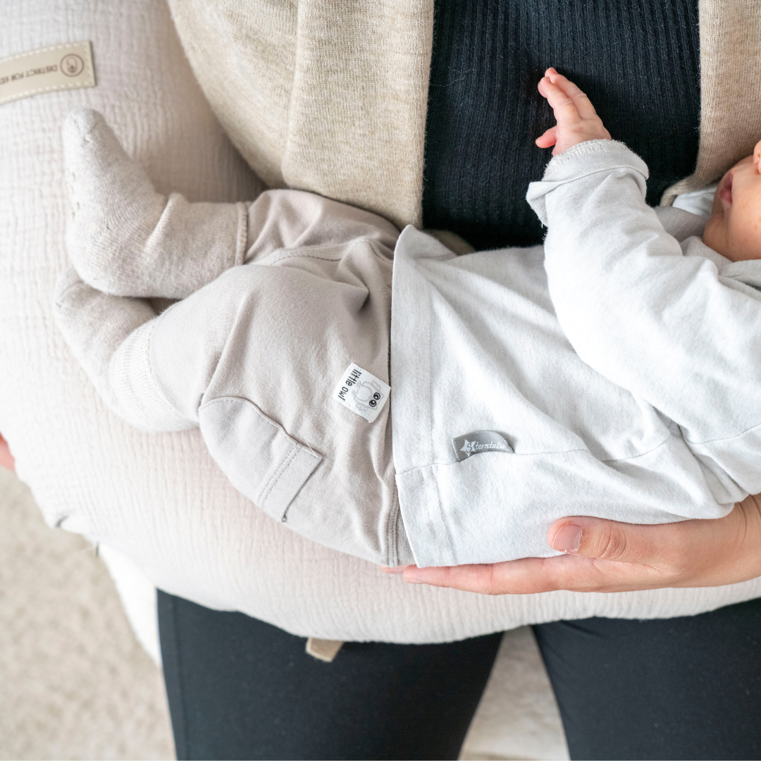 Stillkissen U-Form Musselin abnehmbaren Bezug – ergonomisch, Oeko-Tex, Halbmond