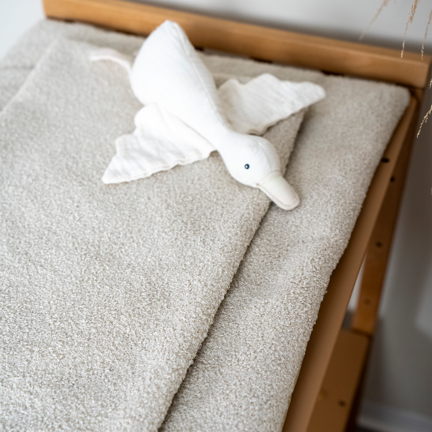 Wickelauflage Teddy Bouclé mit Unterlage – natürlich & kuschelig für dein Baby