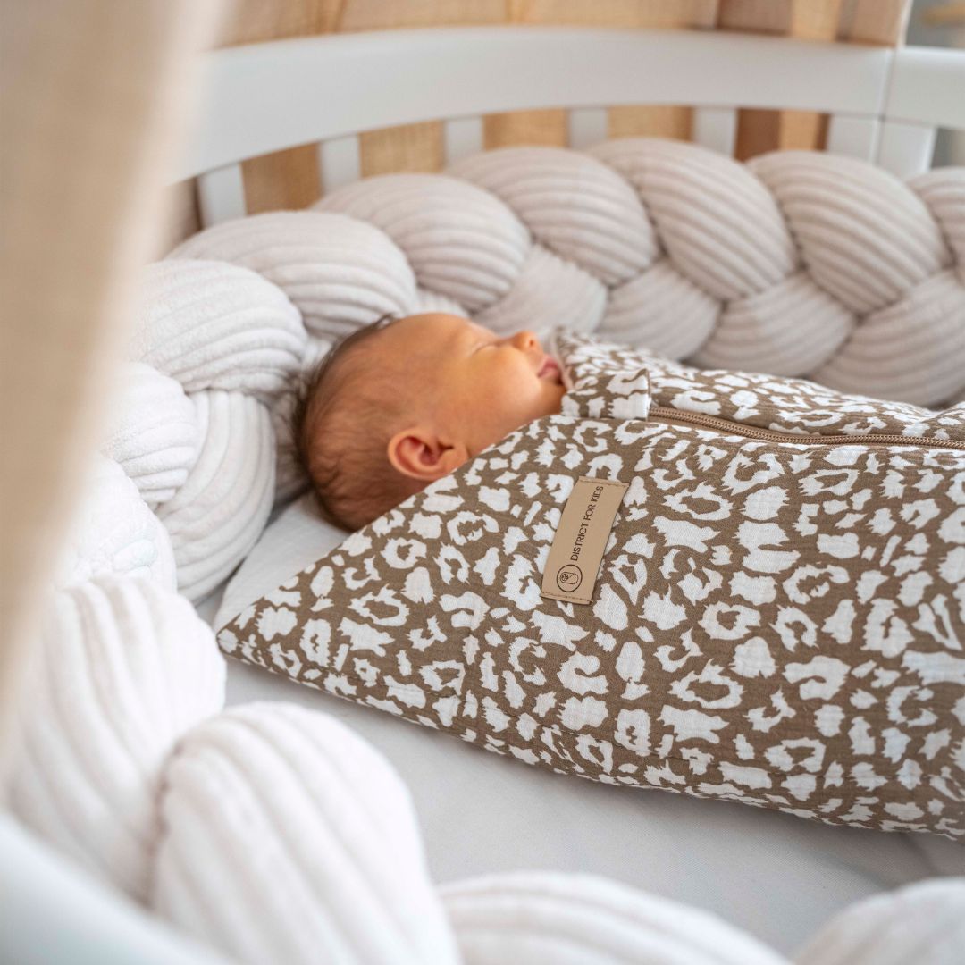 Bettschlange Baby geflochten Cord – Bettzopf & Bettumrandung fürs Babybett