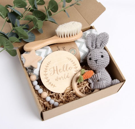 KidzzCamp KidzzCamp Baby-Geschenkbox 5-teilig mit Musselin-Pucktuch 120 x 120 cm