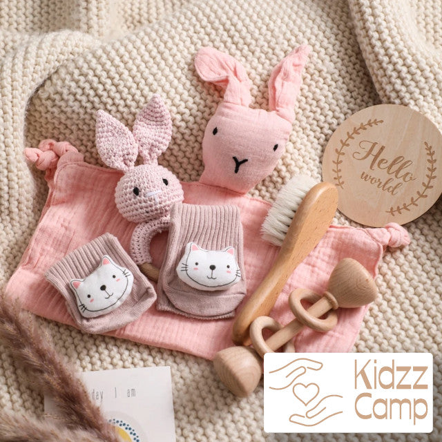 unboxing eines Geschenkesets für Babys